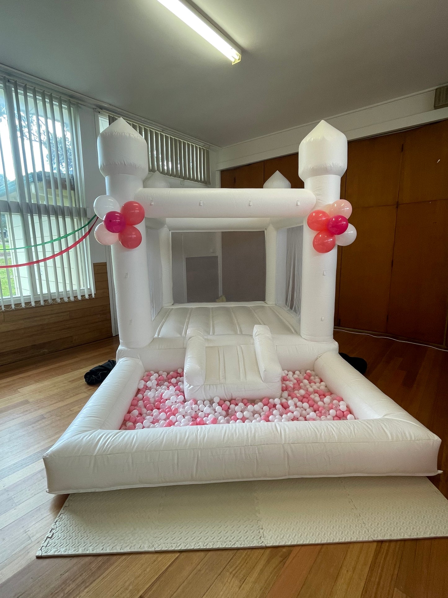 White Bouncy Castle with Mini Slide & Ball Pit (4x2.5)